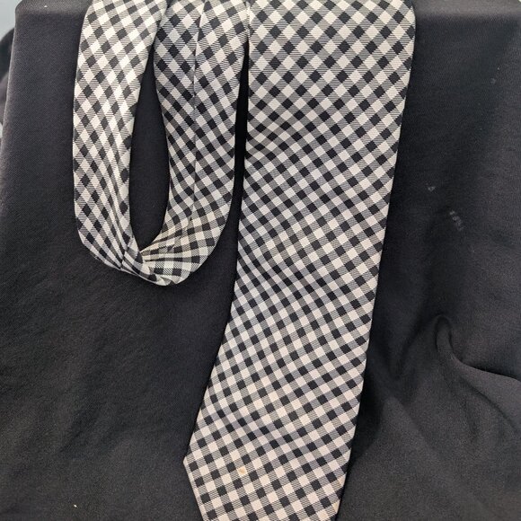 Tommy Hilfiger Tie - Picture 1 of 2